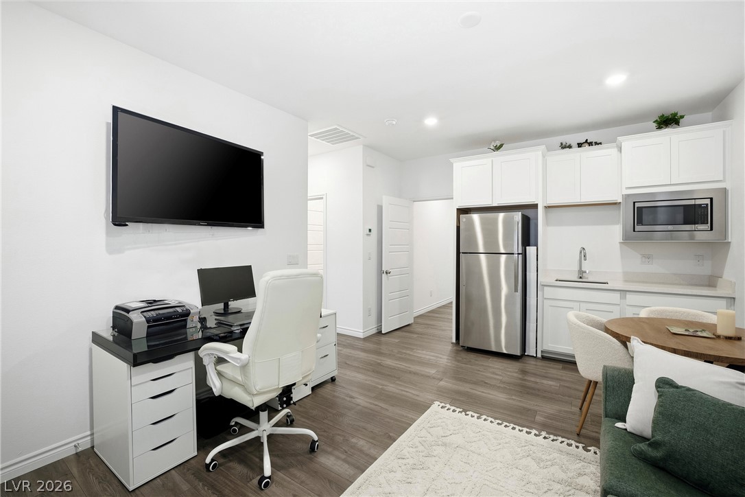9628 Slate Peak Avenue Property Photo 15