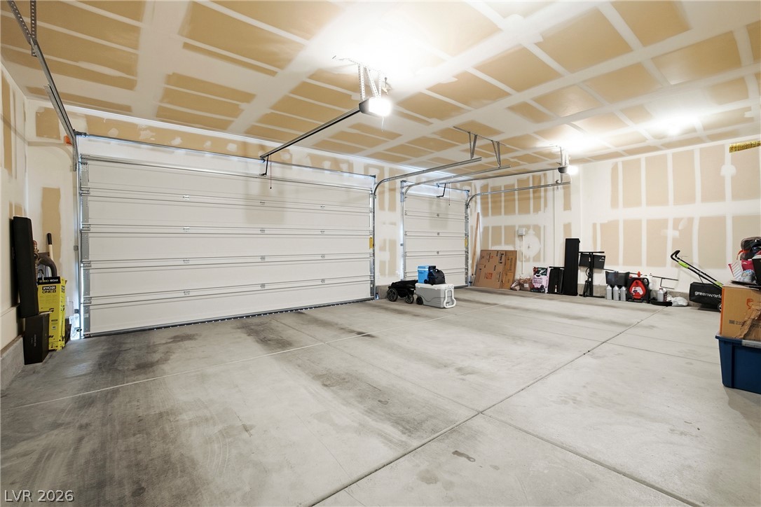 9628 Slate Peak Avenue Property Photo 33