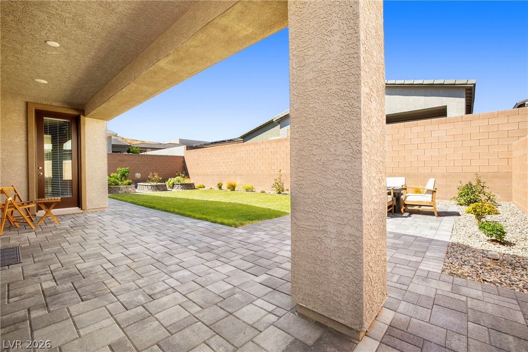 9628 Slate Peak Avenue Property Photo 35