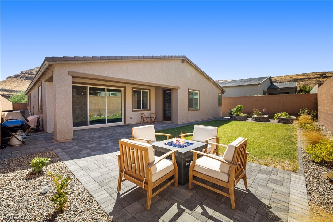 9628 Slate Peak Avenue Property Photo 36