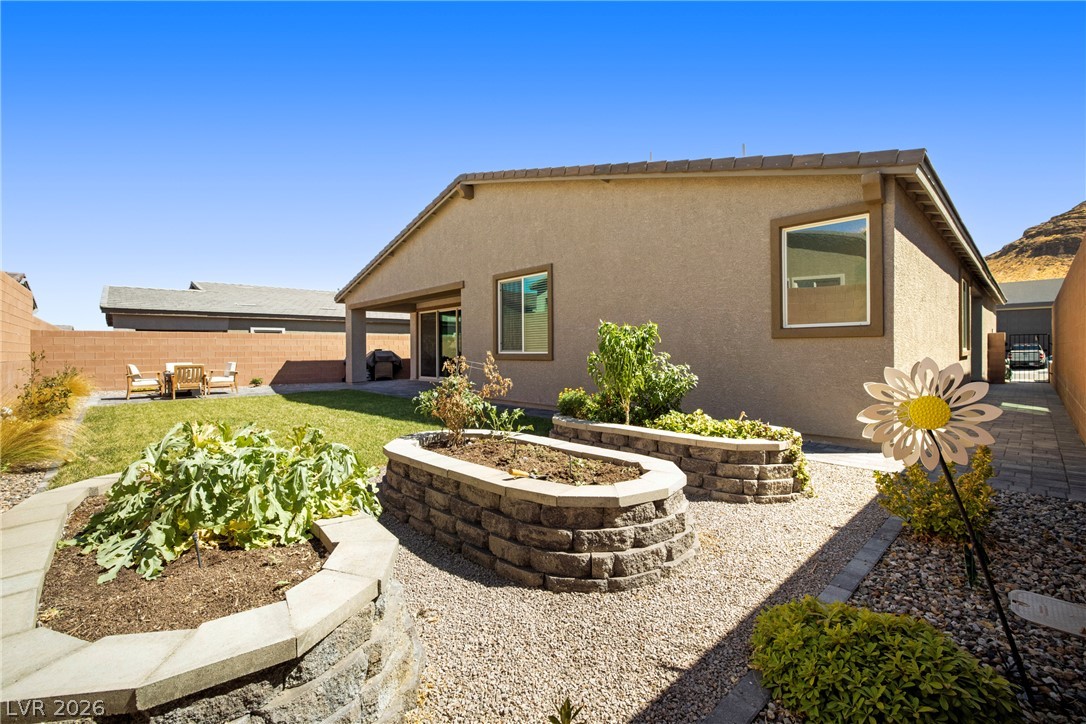 9628 Slate Peak Avenue Property Photo 37