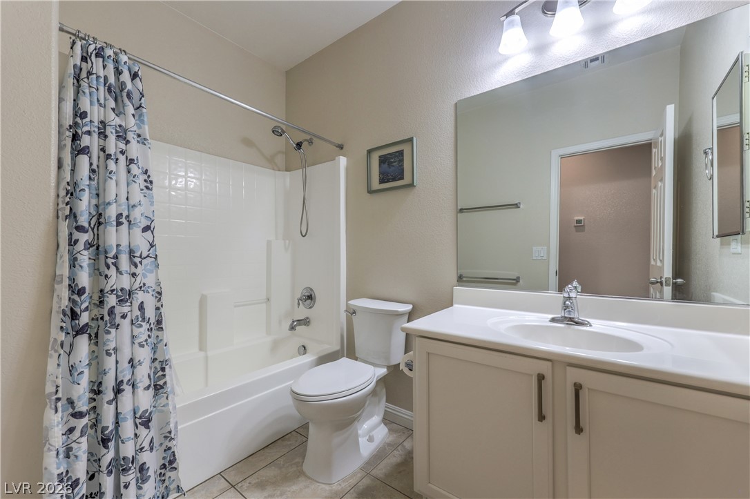 7148 Crescentville Avenue Property Photo 7