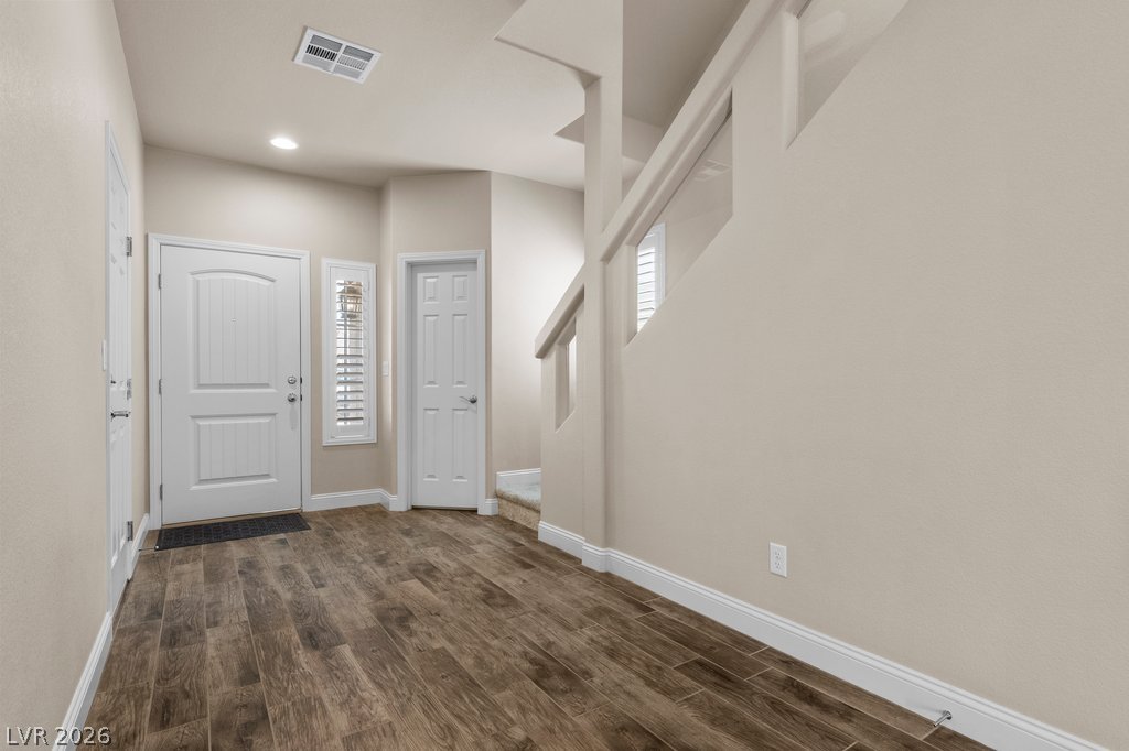 9253 Briggs Hill Court Property Photo 7