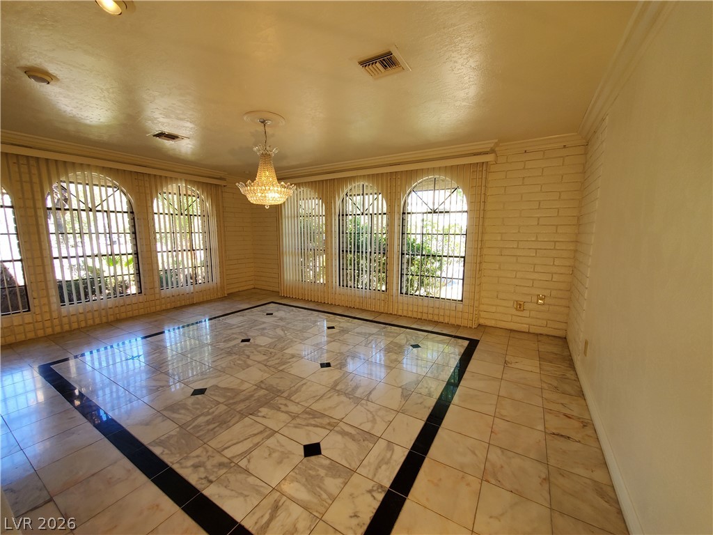 2840 Augusta Drive Property Photo 4