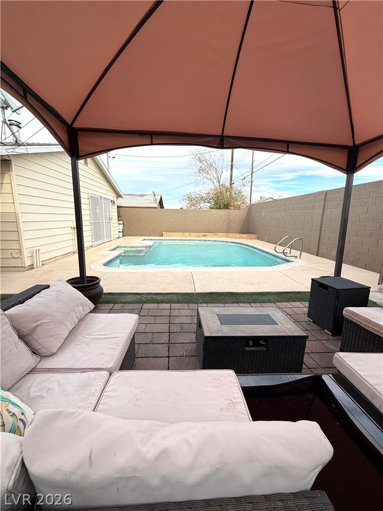 2816624 Property Photo 13