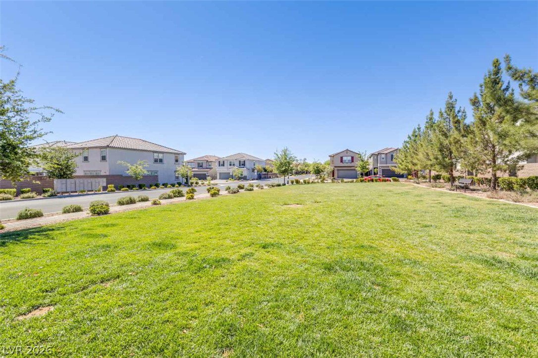 7712 Lush Oasis Avenue Property Photo 34