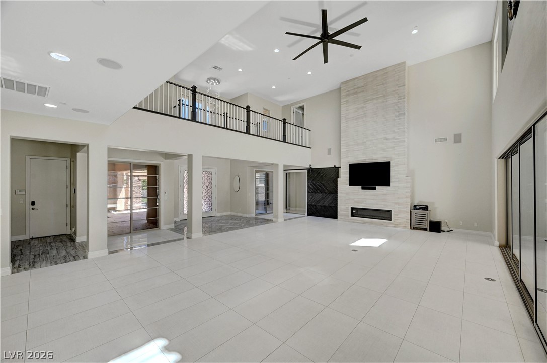 89 Olympia Chase Drive Property Photo 6