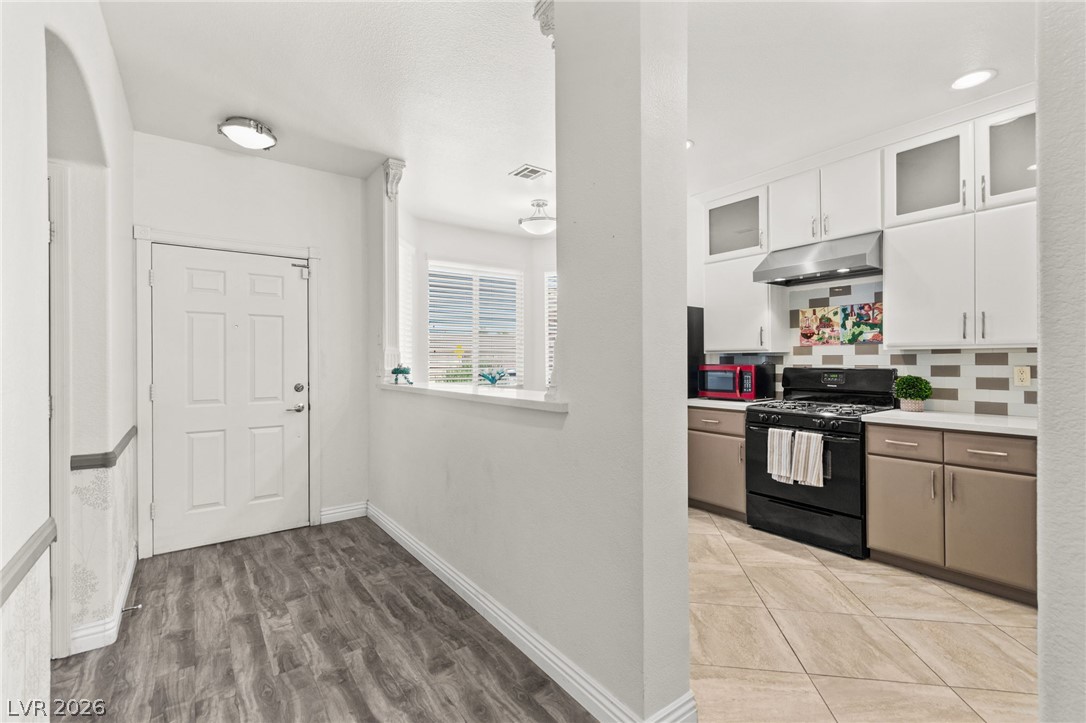 375 Golden Shore Drive Property Photo 11