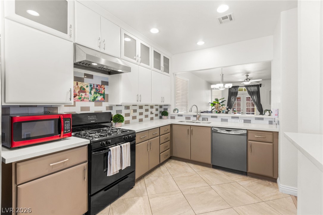 375 Golden Shore Drive Property Photo 13