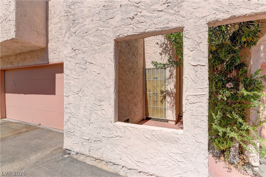 3378 Milenko Drive Property Photo 3