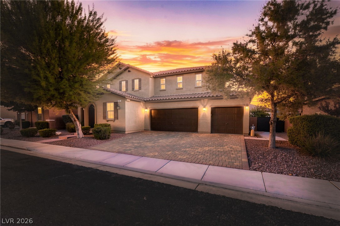 350 Azar Swan Avenue Property Photo 1