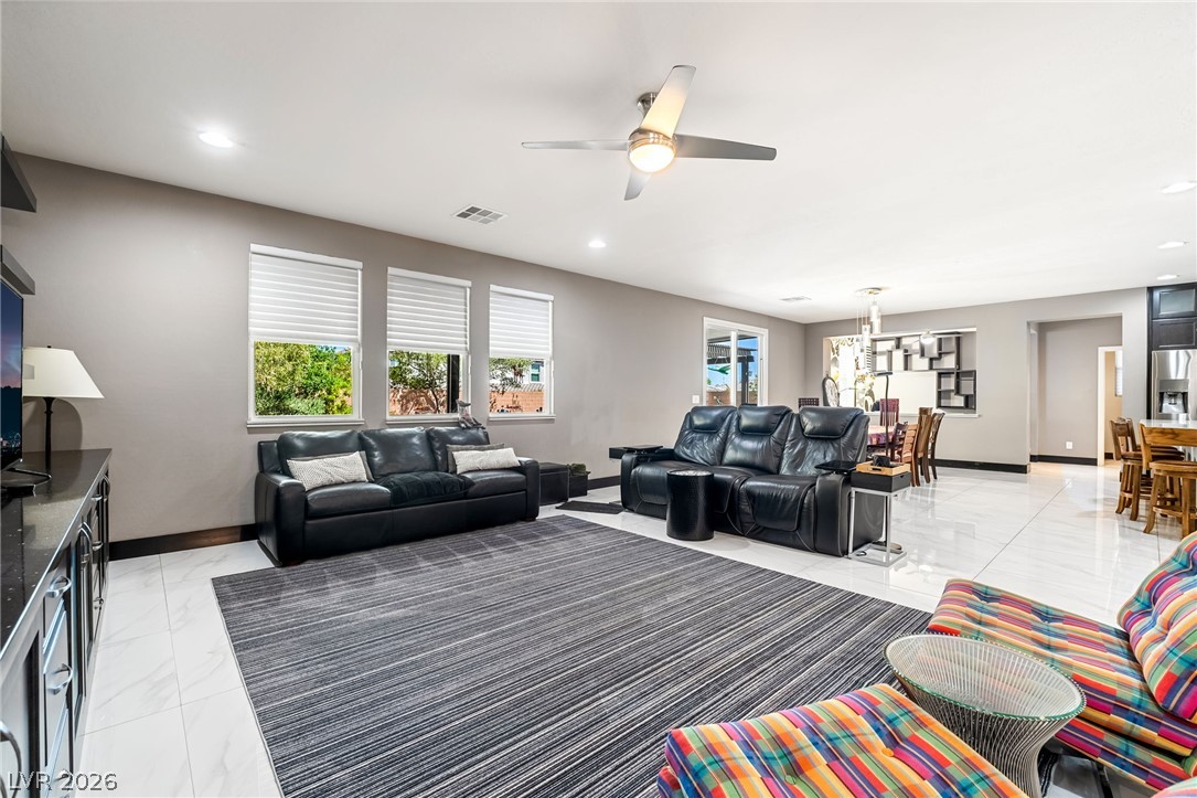 350 Azar Swan Avenue Property Photo 11