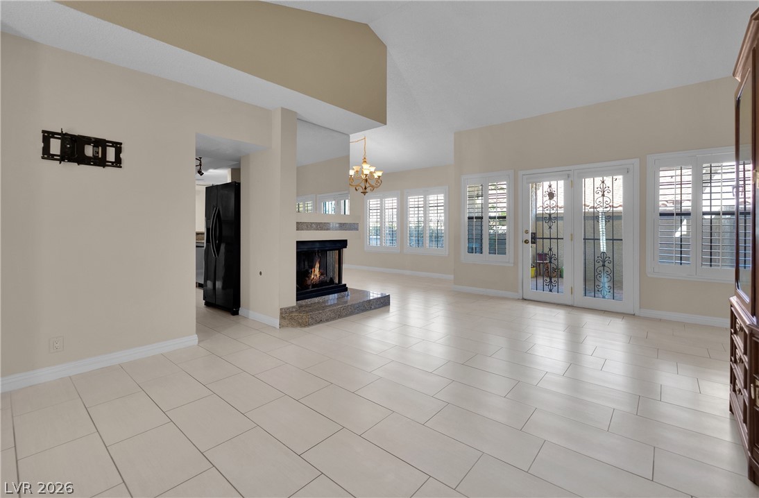 3125 La Mancha Way Property Photo 5