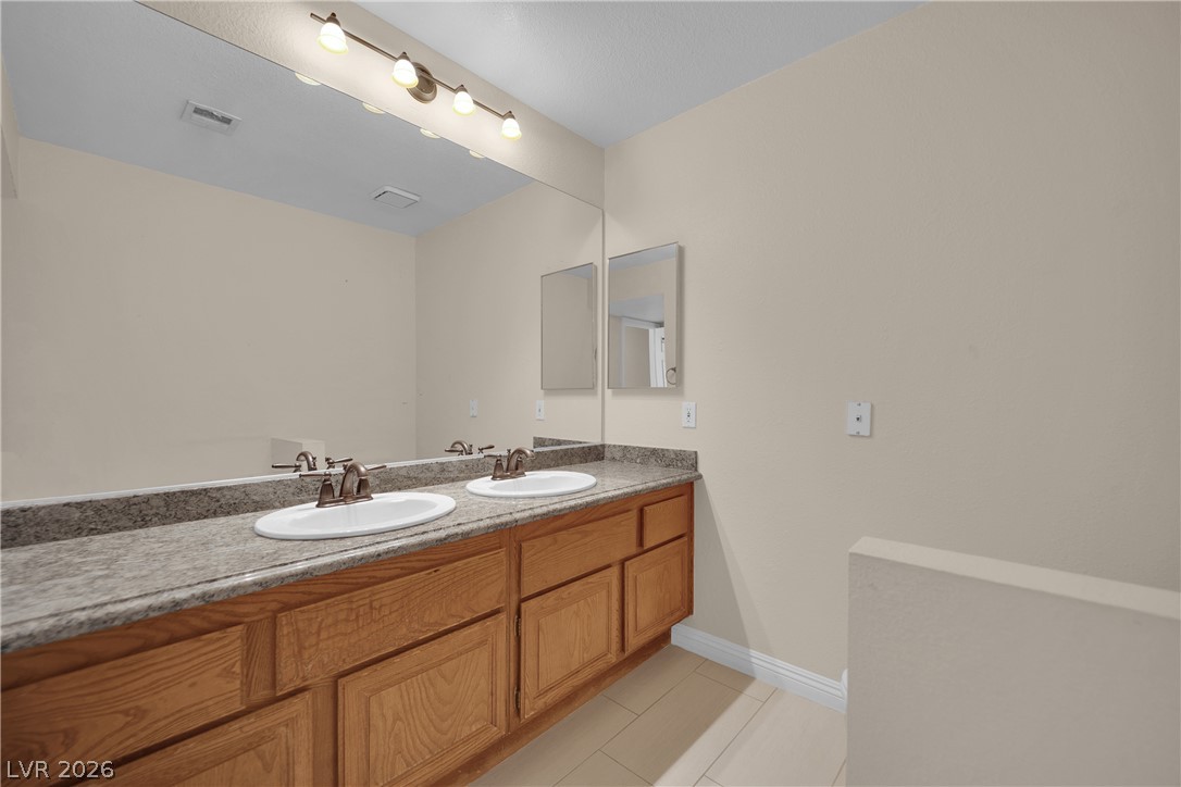 3125 La Mancha Way Property Photo 25