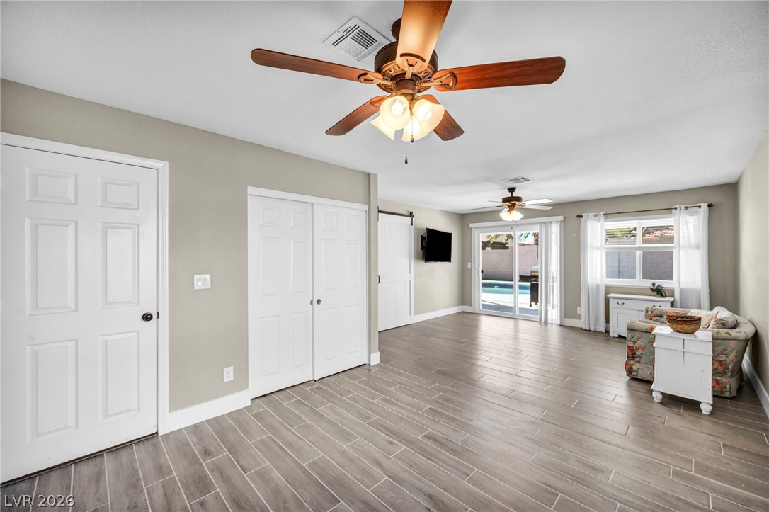 3249 Palmdesert Way Property Photo 19