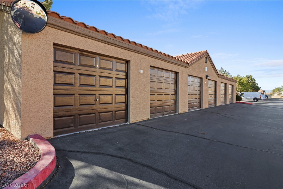 2816653 Property Photo 38