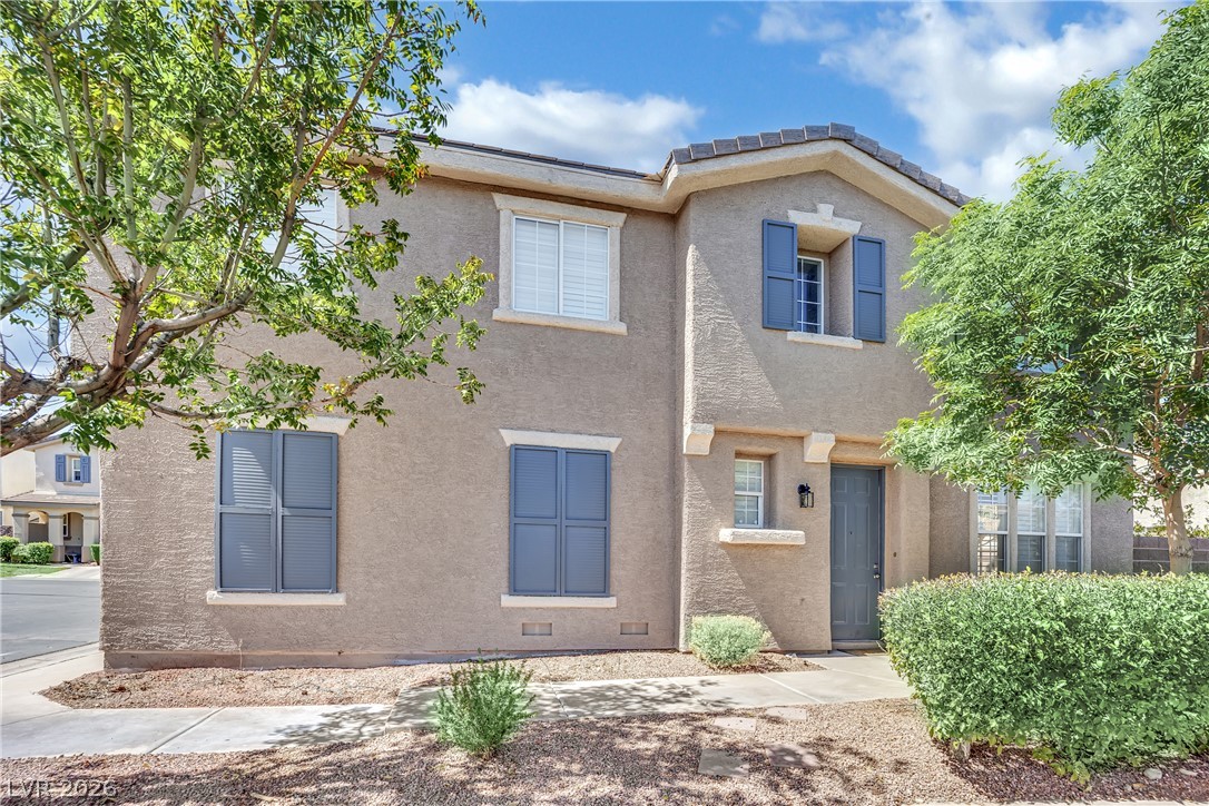 1240 Las Brisas Court Property Photo 2
