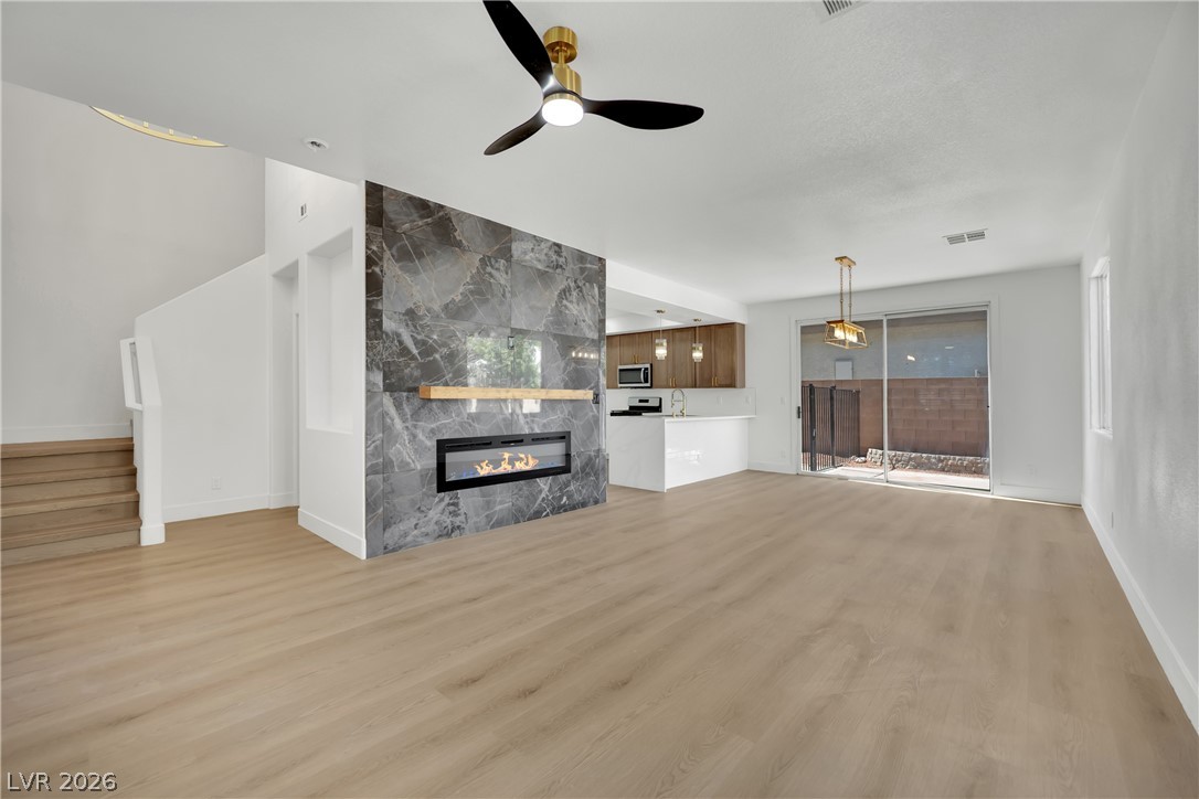1240 Las Brisas Court Property Photo 8
