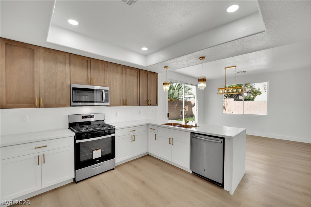1240 Las Brisas Court Property Photo 12