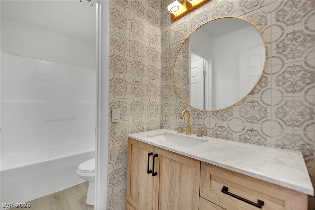 1240 Las Brisas Court Property Photo 29