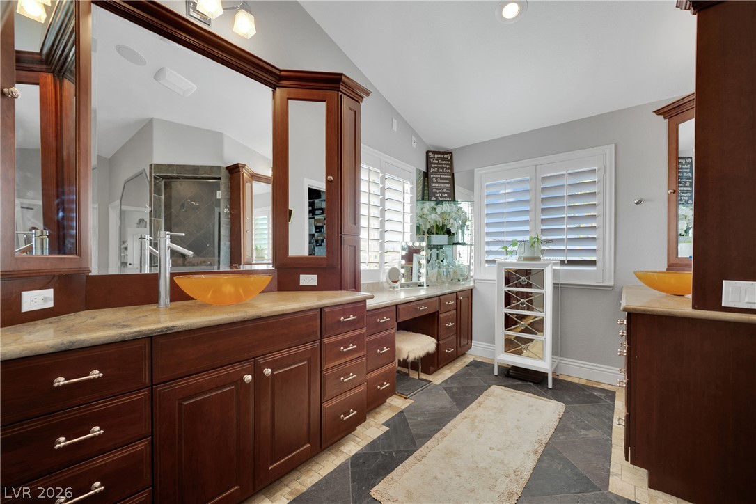 7675 Gilespie Street Property Photo 42
