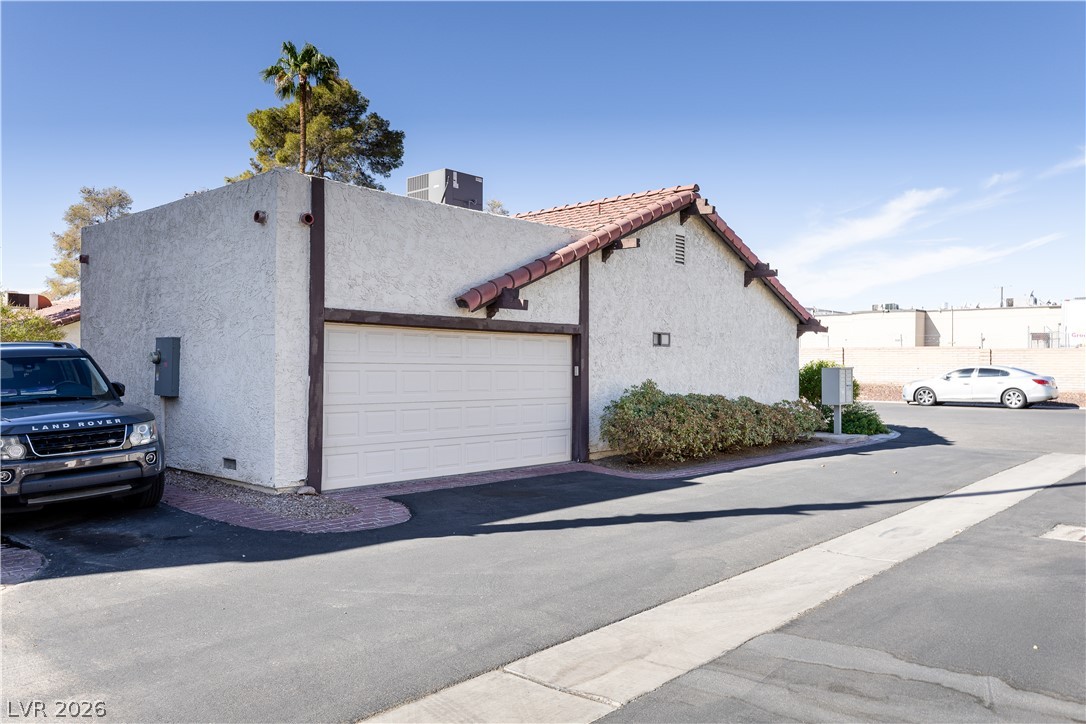817 Spyglass Lane Property Photo 3