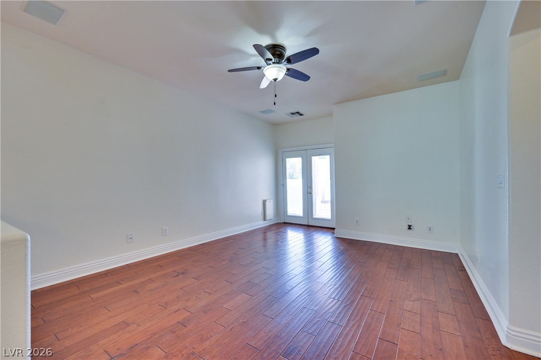 8943 Mossy Hollow Avenue Property Photo 19