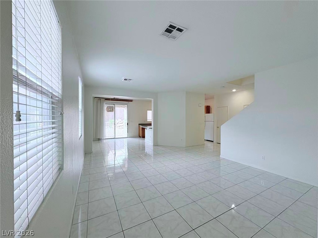 10662 Foggy Glen Avenue Property Photo 2
