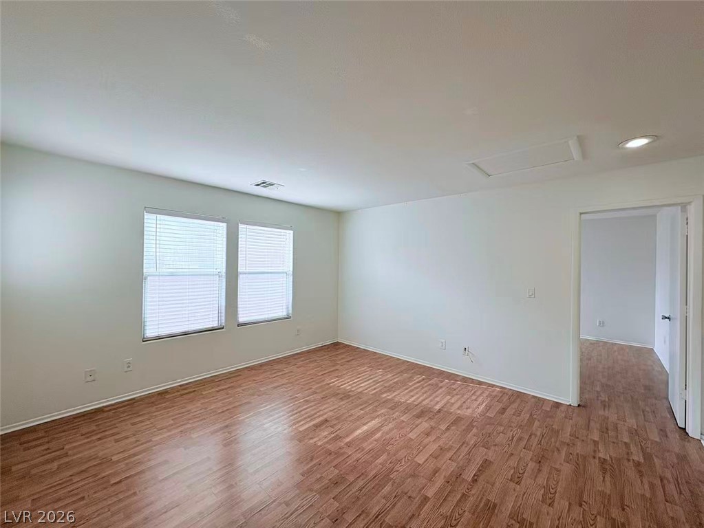 10662 Foggy Glen Avenue Property Photo 11