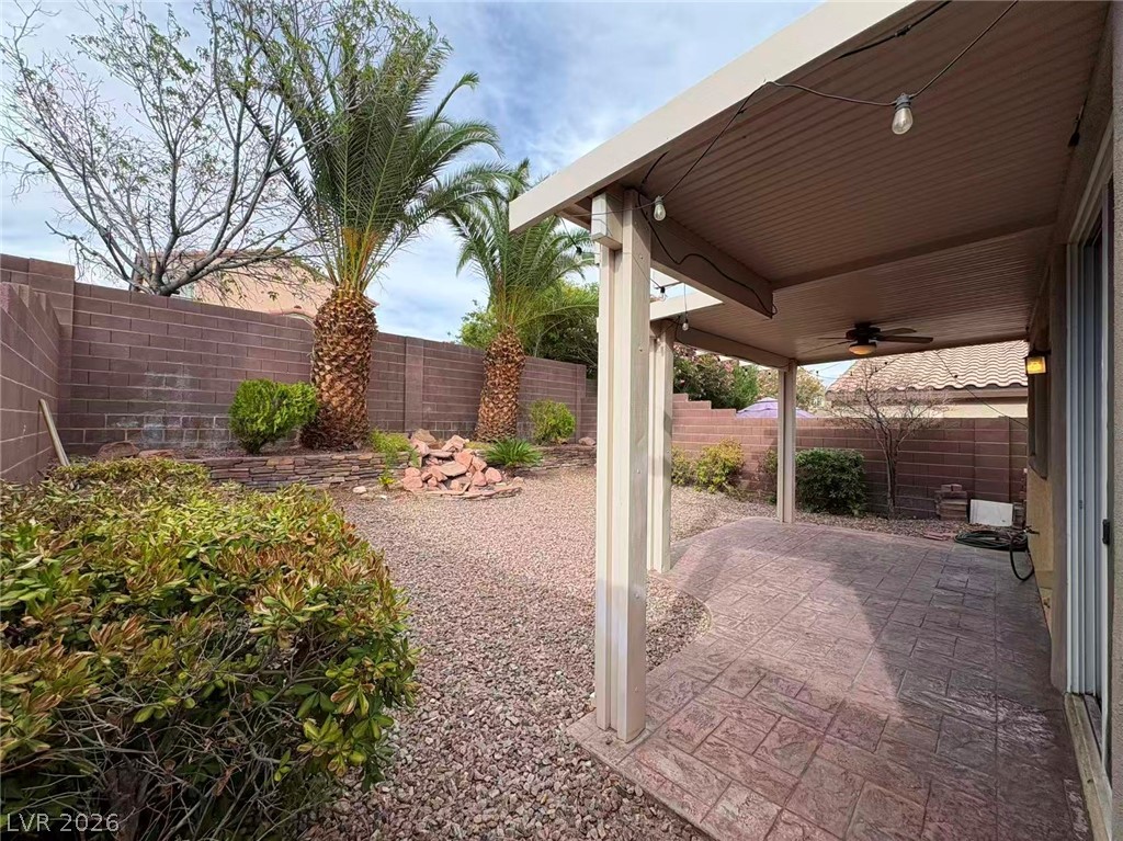 10662 Foggy Glen Avenue Property Photo 20