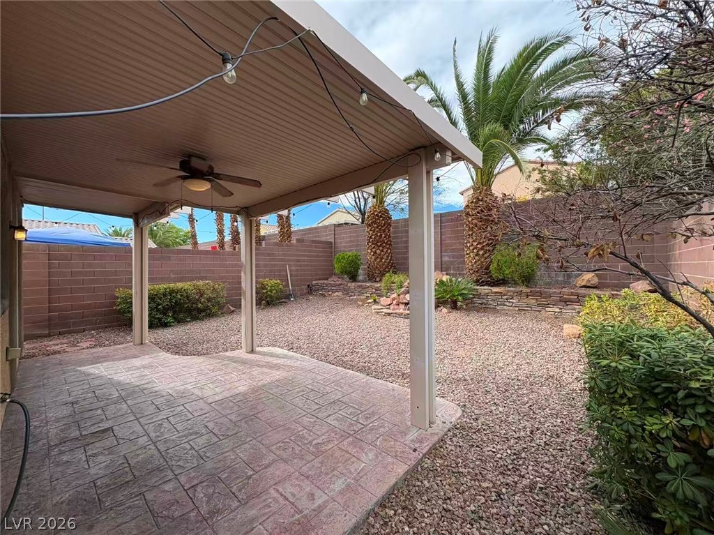 10662 Foggy Glen Avenue Property Photo 21