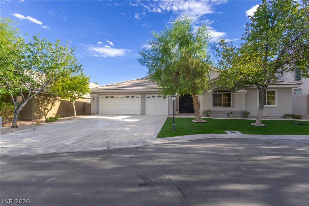 5719 Heather Breeze Court Property Photo 2