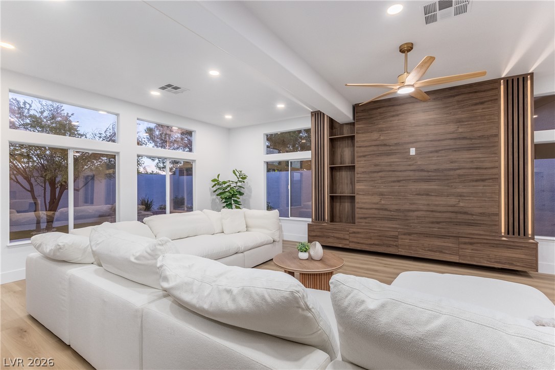 5719 Heather Breeze Court Property Photo 10