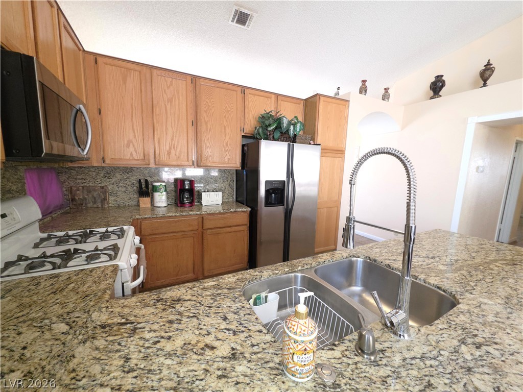 9408 Shellfish Court Property Photo 5