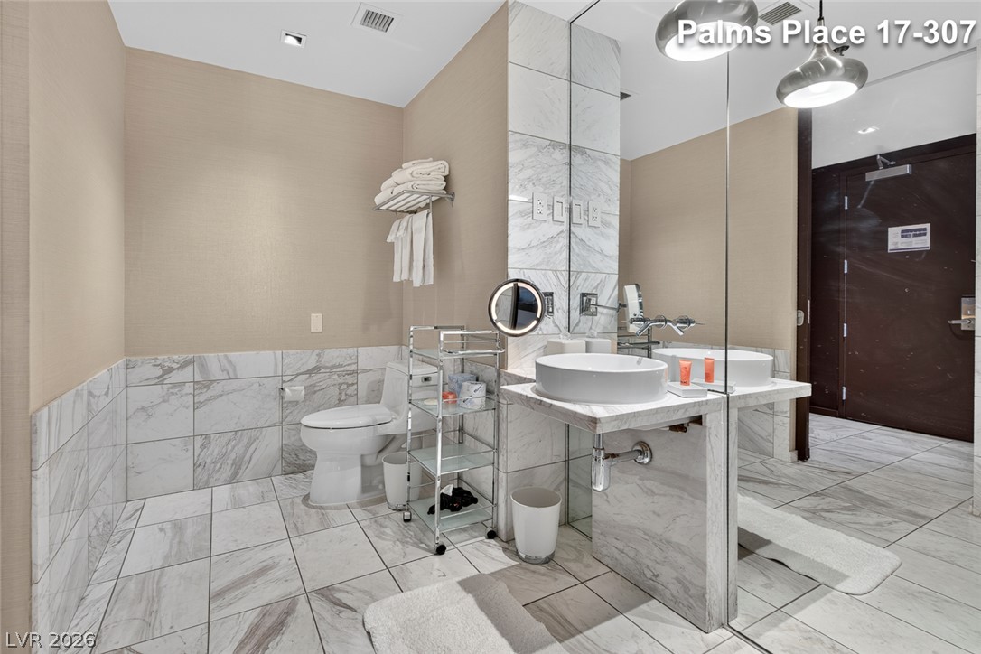 4381 West Flamingo Road 1707 Property Photo 39