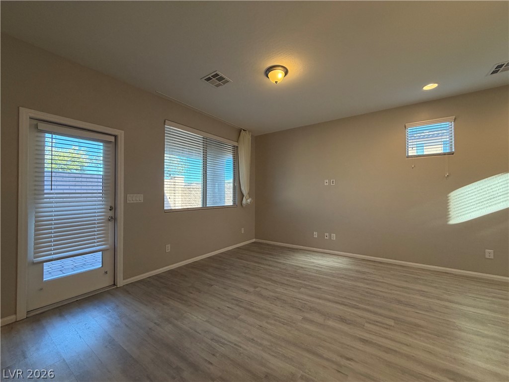 7753 Eastham Bay Avenue Property Photo 6
