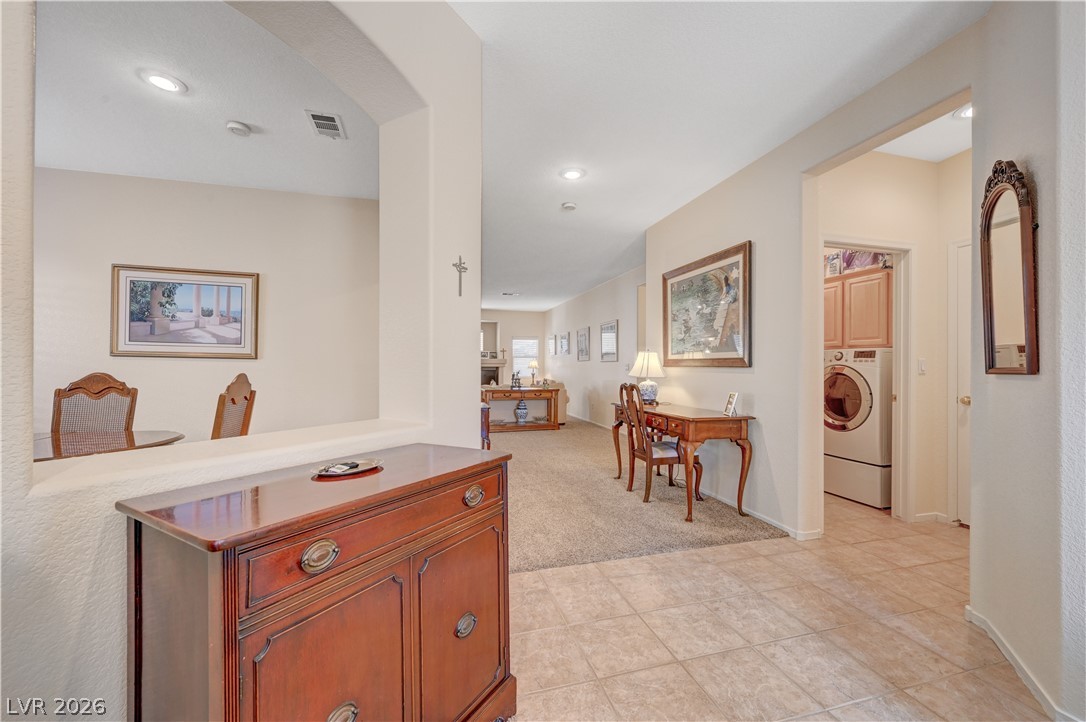 10255 Songsparrow Court Property Photo 8