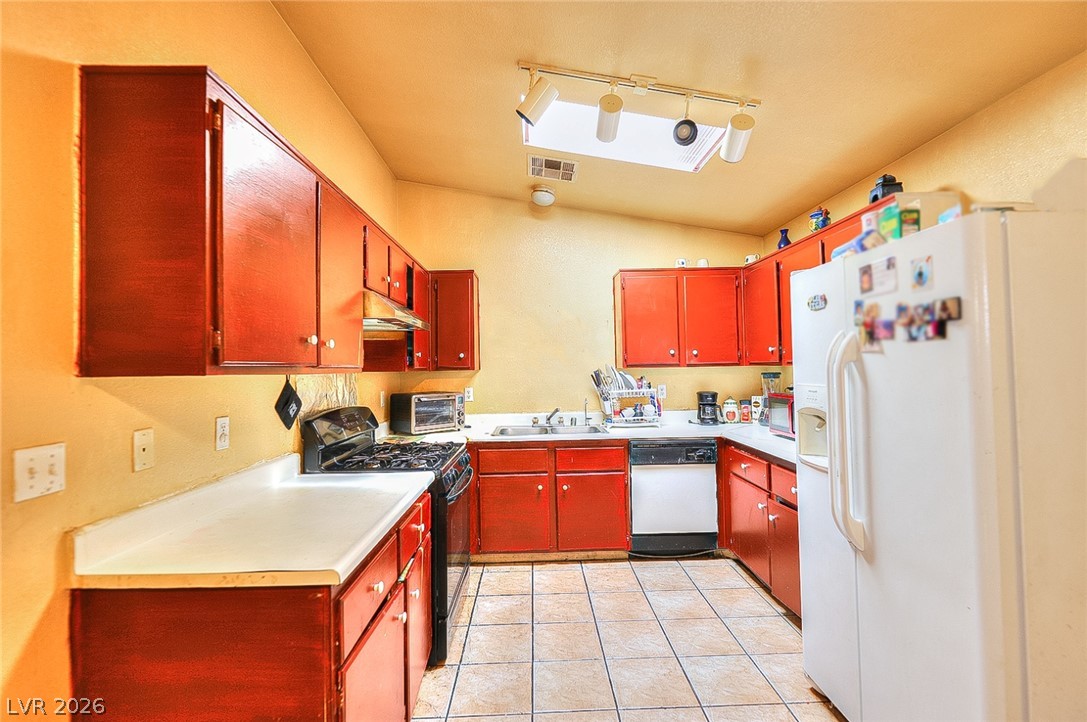 1910 Winter Hill Street Property Photo 10
