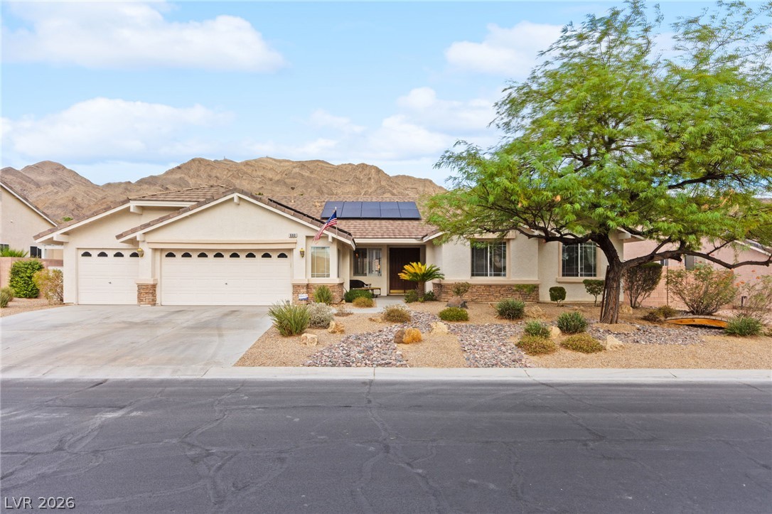 680 Coral View Street Property Photo 2