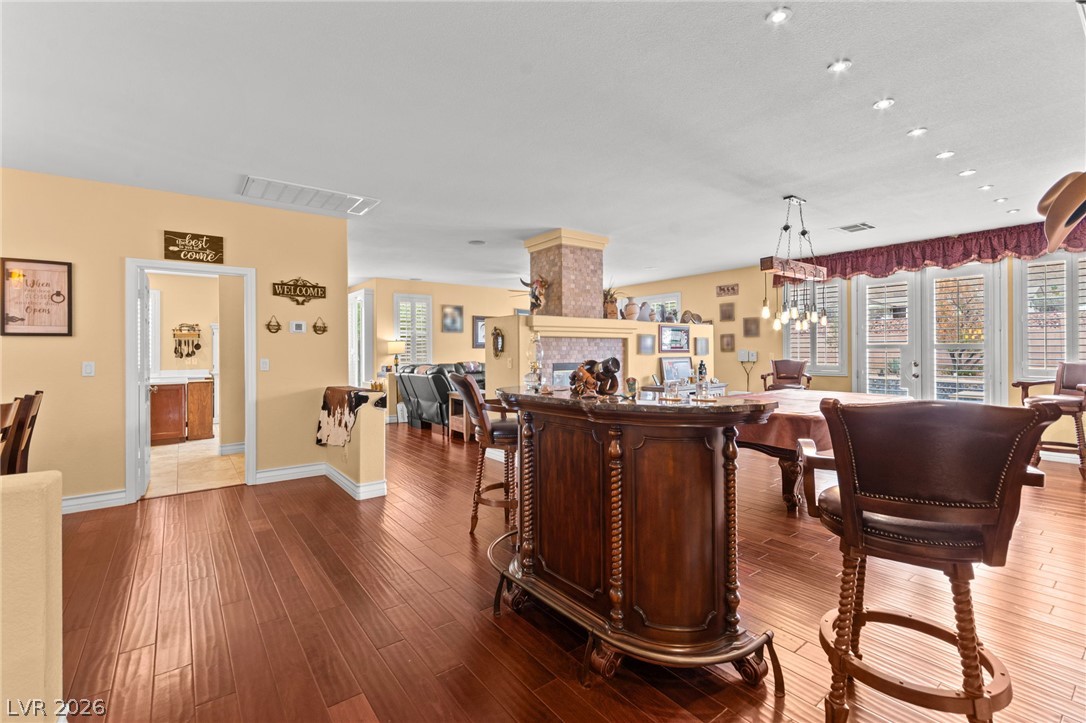 680 Coral View Street Property Photo 7