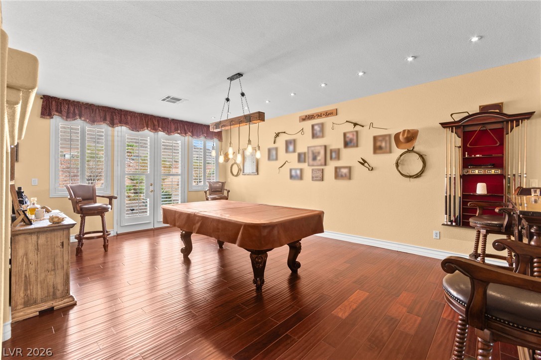 680 Coral View Street Property Photo 9