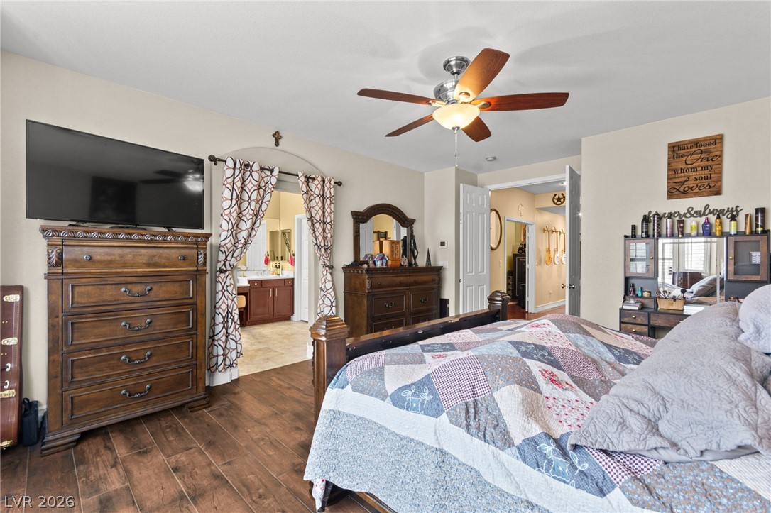 680 Coral View Street Property Photo 27
