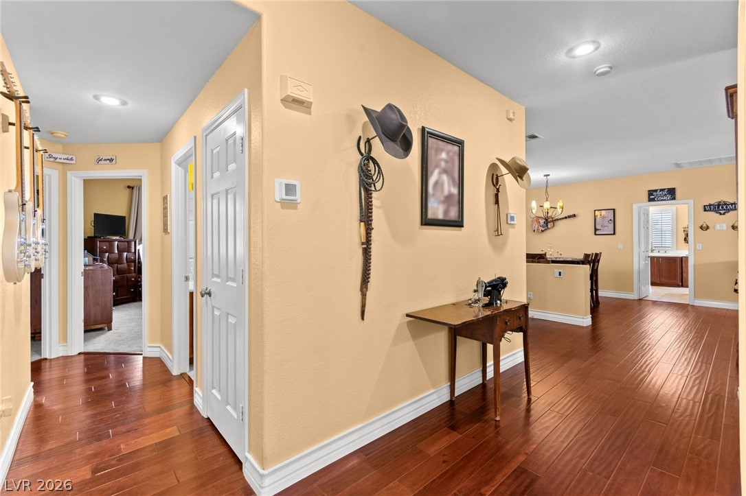 680 Coral View Street Property Photo 31