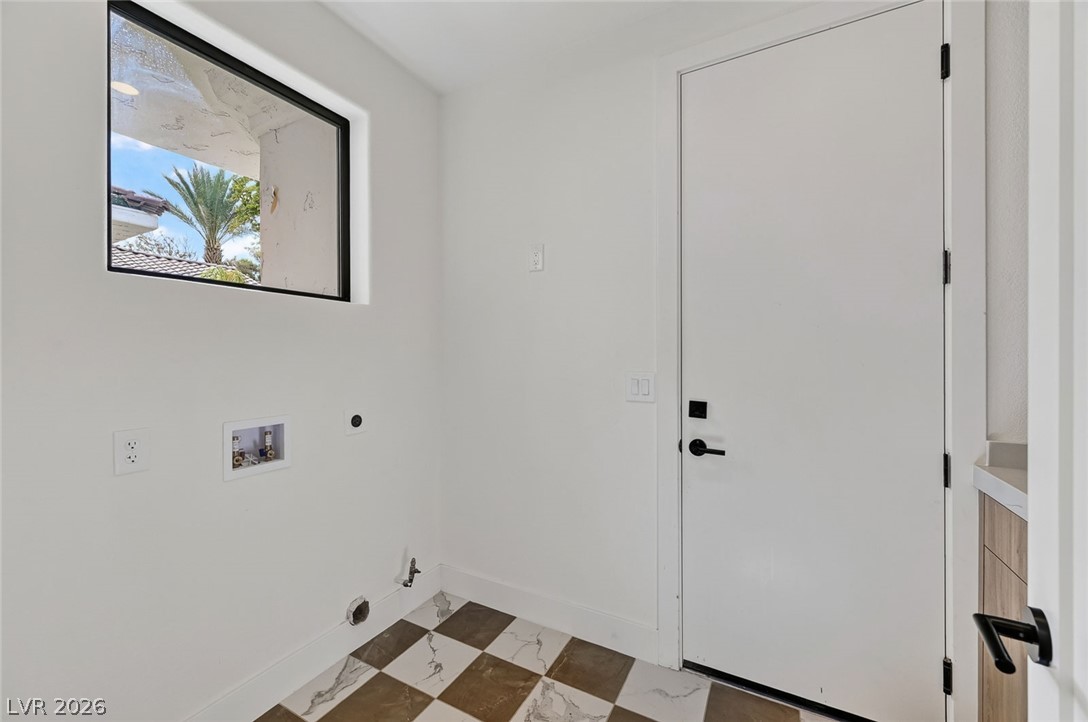 1900 Glenview Drive Property Photo 78