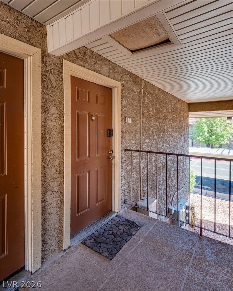 5061 River Glen Drive 88 Property Photo 2