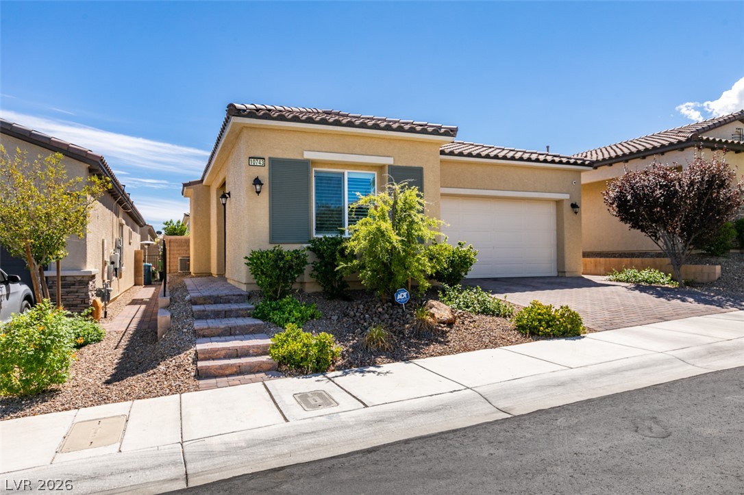 10743 Skye Lily Avenue Property Photo 2