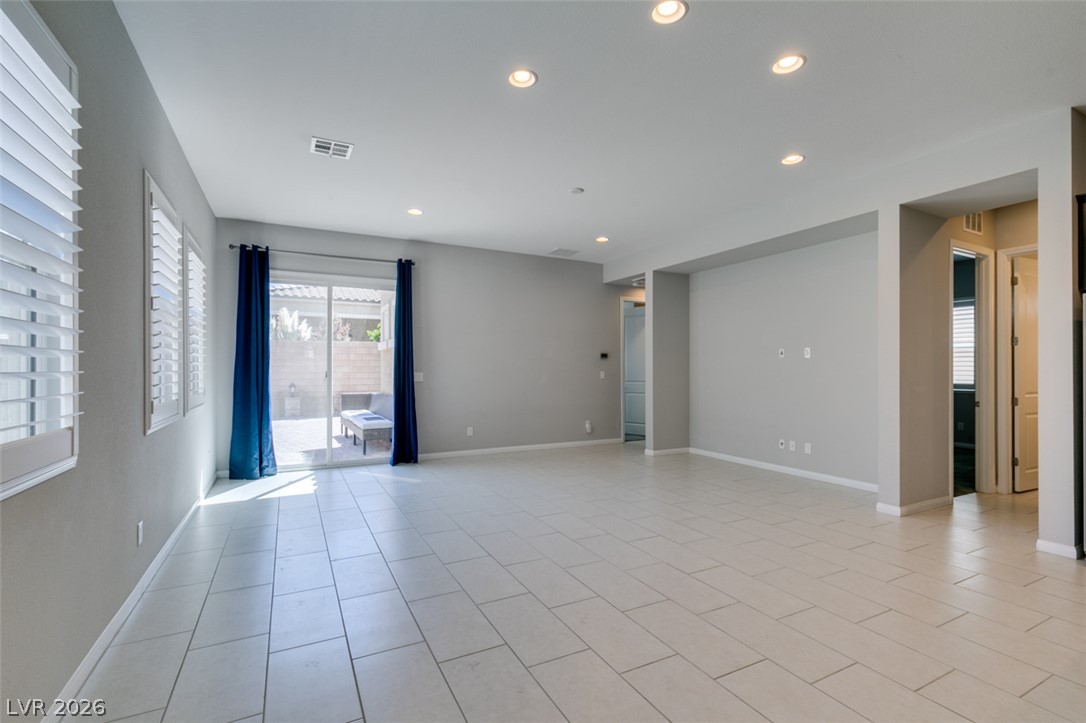 10743 Skye Lily Avenue Property Photo 4