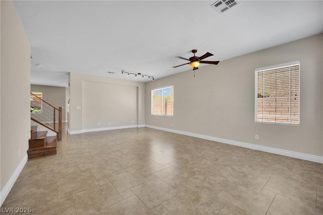2613 Oscar Mariano Avenue Property Photo 5