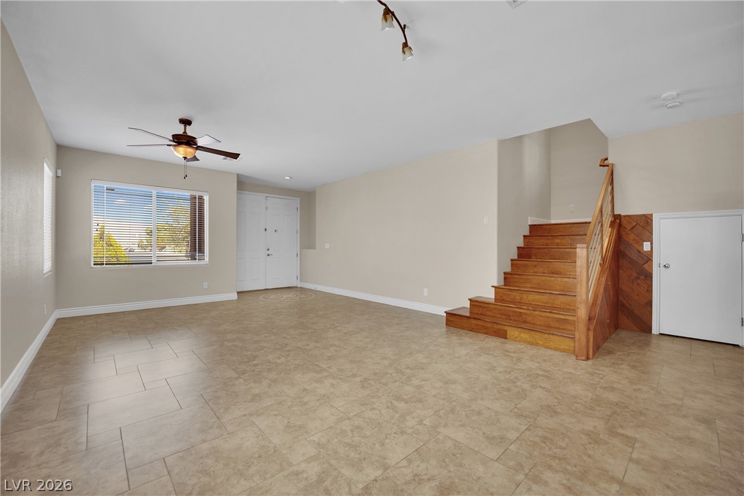 2613 Oscar Mariano Avenue Property Photo 6
