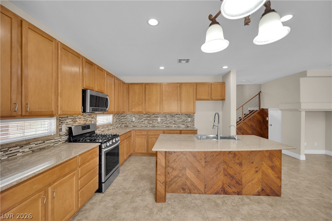2613 Oscar Mariano Avenue Property Photo 13